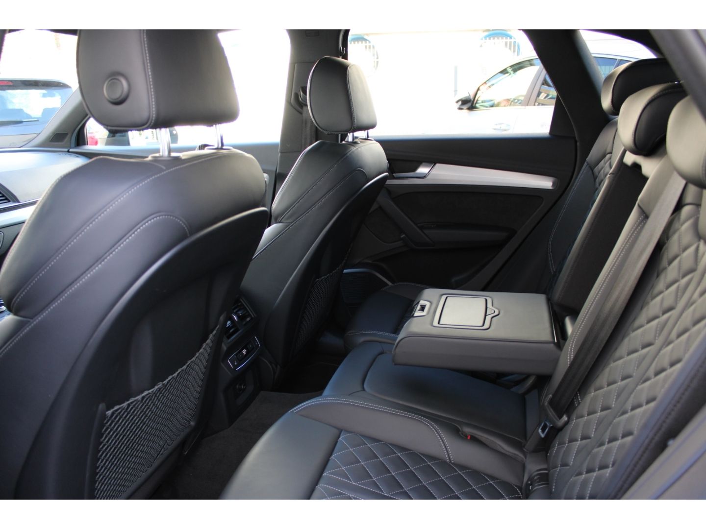 Fahrzeugabbildung Audi SQ5 3.0TDI quattro Matrix Pano B&O STHZ 8fach AH