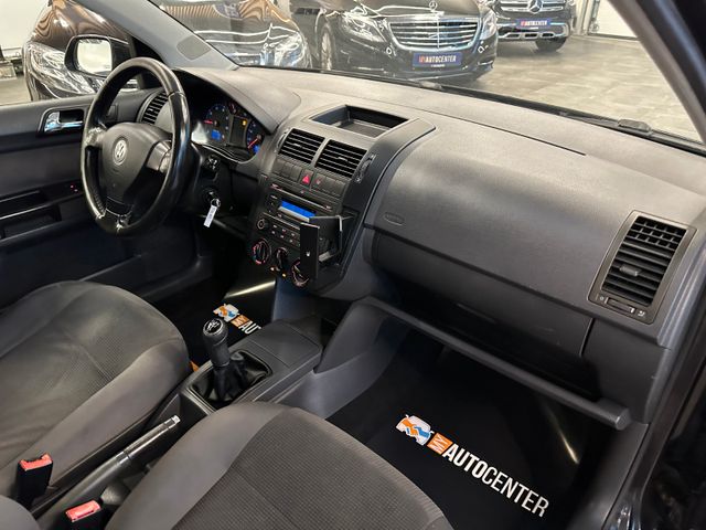 MYAUTOCENTER – Gebraucht- und Jahreswagen mit Werkstattservice in Pfaffenhofen Volkswagen Polo IV Comfortline *TÜV NEU*KLIMA*ELEKTR.FENSTE