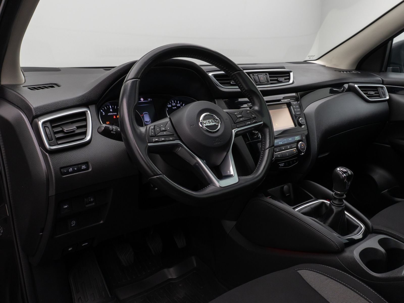 Fahrzeugabbildung Nissan Qashqai Acenta Panorama Kamera DAB Navi Xenon