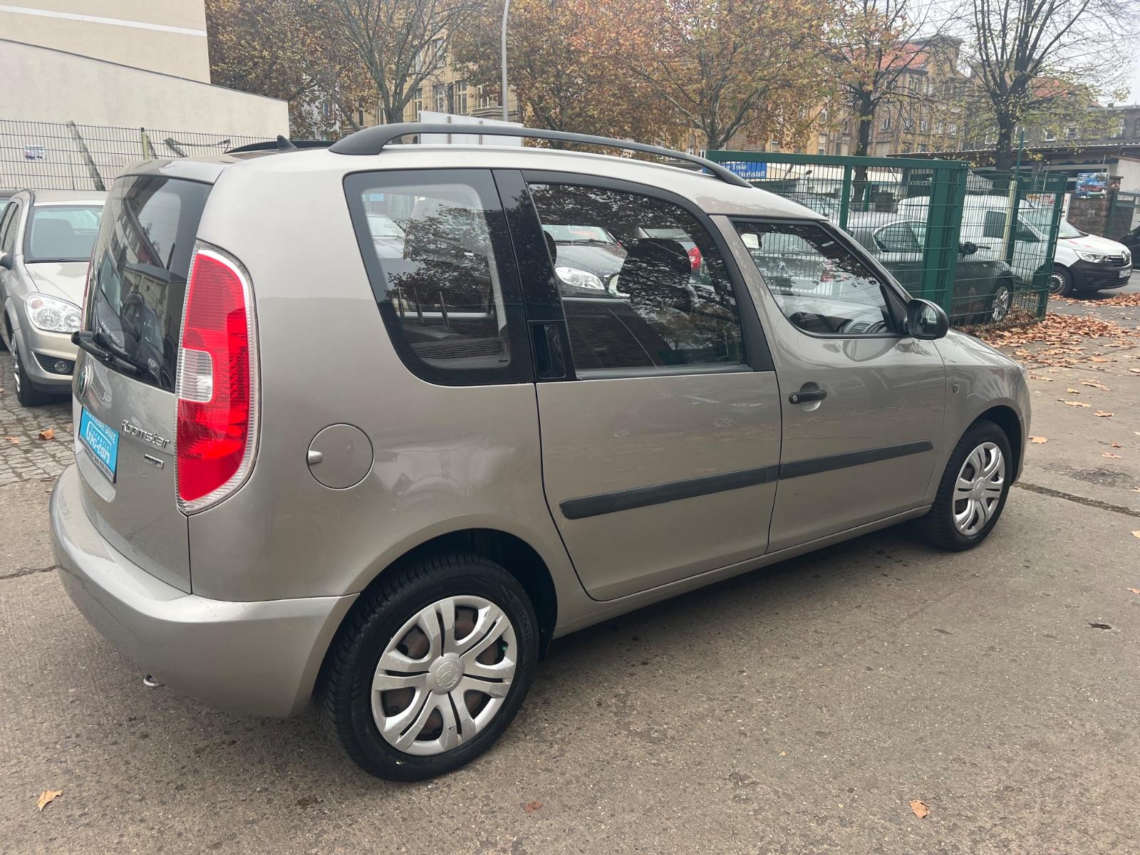 Skoda Roomster 2012 — photo 6