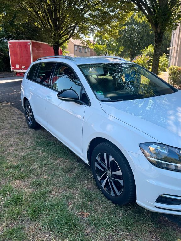 Image of Volkswagen Golf