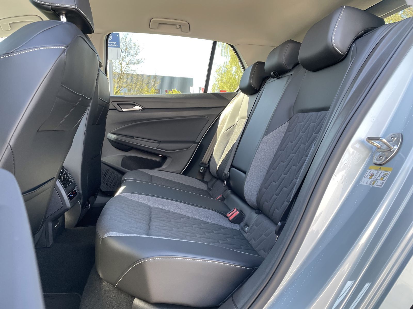 Volkswagen Golf - Bild 11