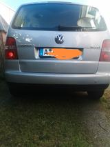 Volkswagen Touran 1.6 FSI Basis Basis TÜV Neu - Volkswagen Touran: Fsi