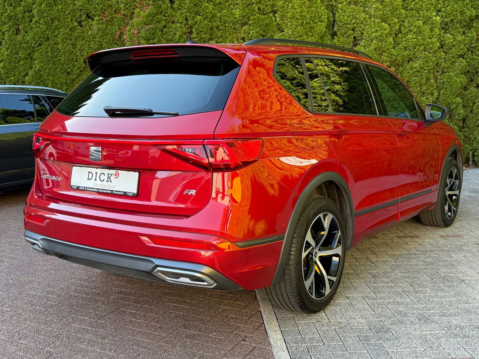 Fahrzeugabbildung SEAT Tarraco 2.0TDI DSG FR LED+NAV+ACC+CARPl+SHZ+MEMO