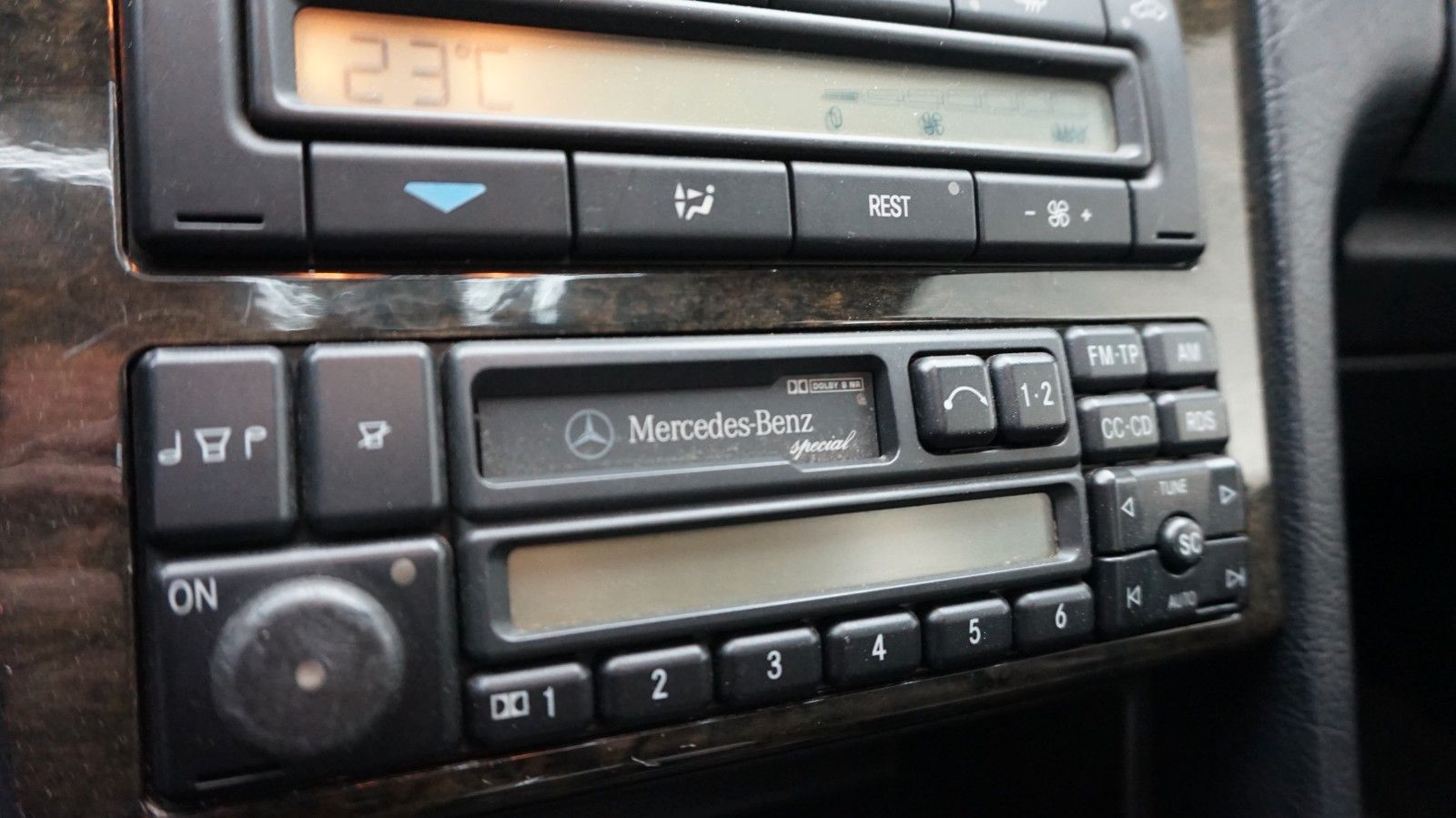 Fahrzeugabbildung Mercedes-Benz C 36 AMG aus deutscher Sammlung.