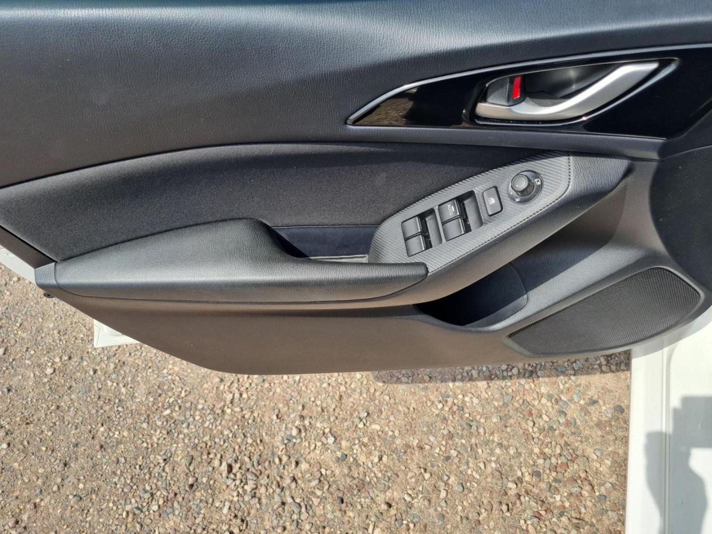 Mazda 3 Center-Line er 2.0  LED-Tagfahrlicht