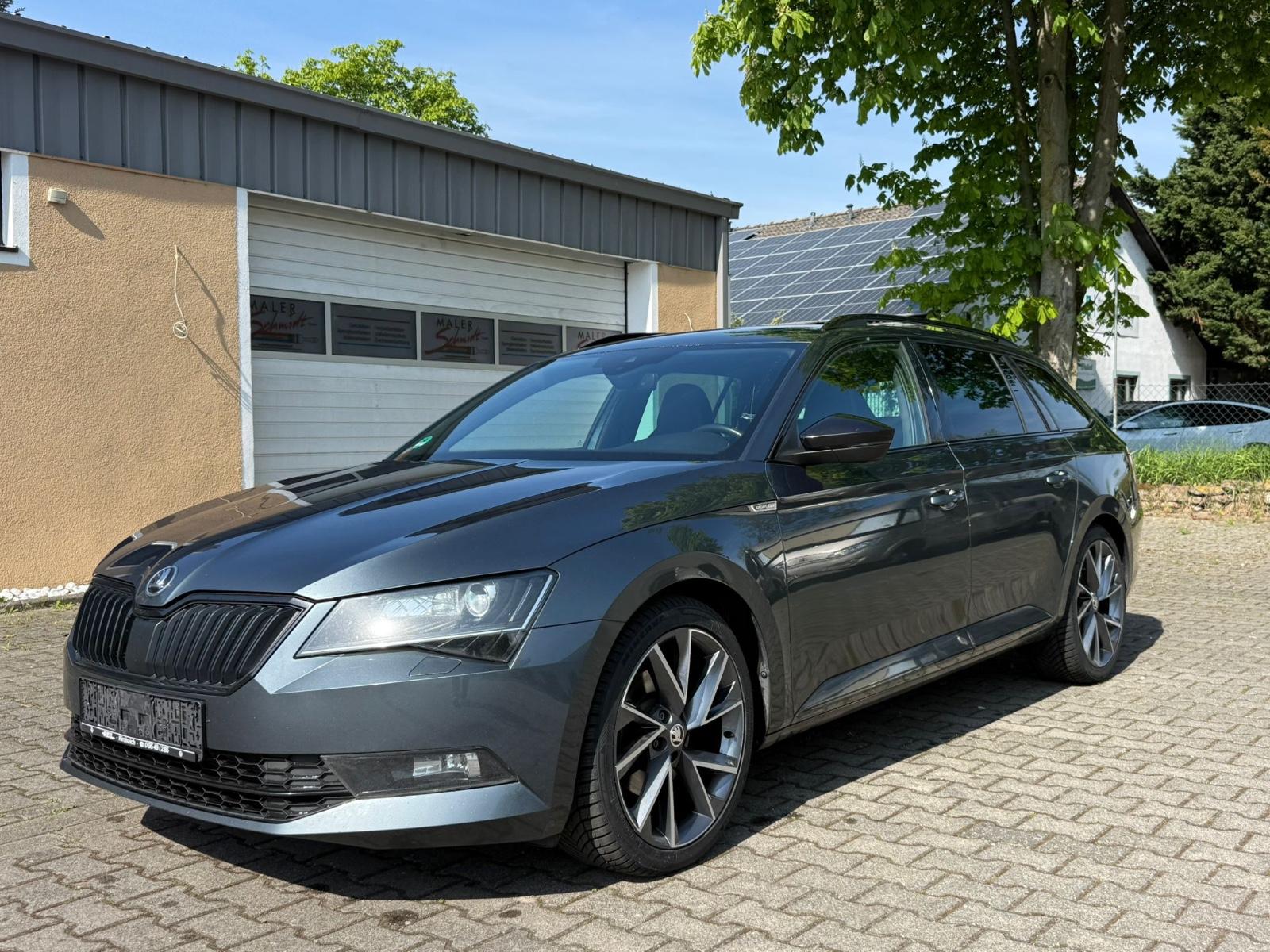 Skoda Superb Combi Sportline Aut.Navi-AHK-VT