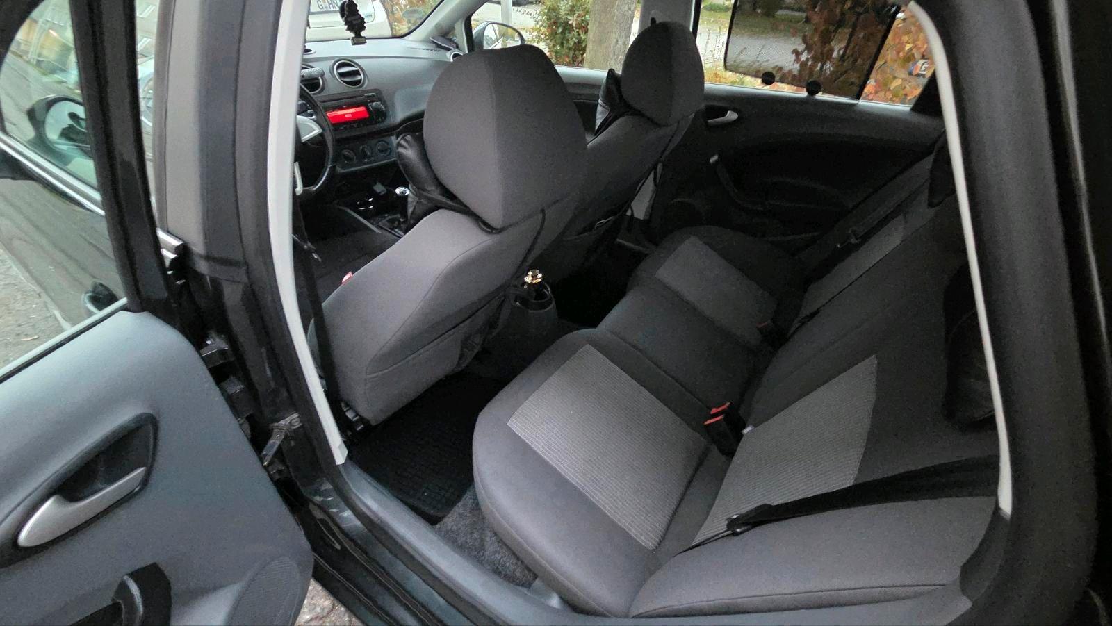 Seat Ibiza 2012 — photo 9