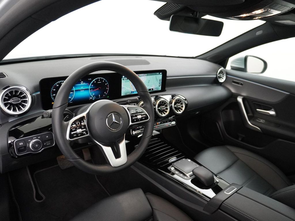 Mercedes-Benz A 200 Progressive Premium | Panorama - Schiebeda