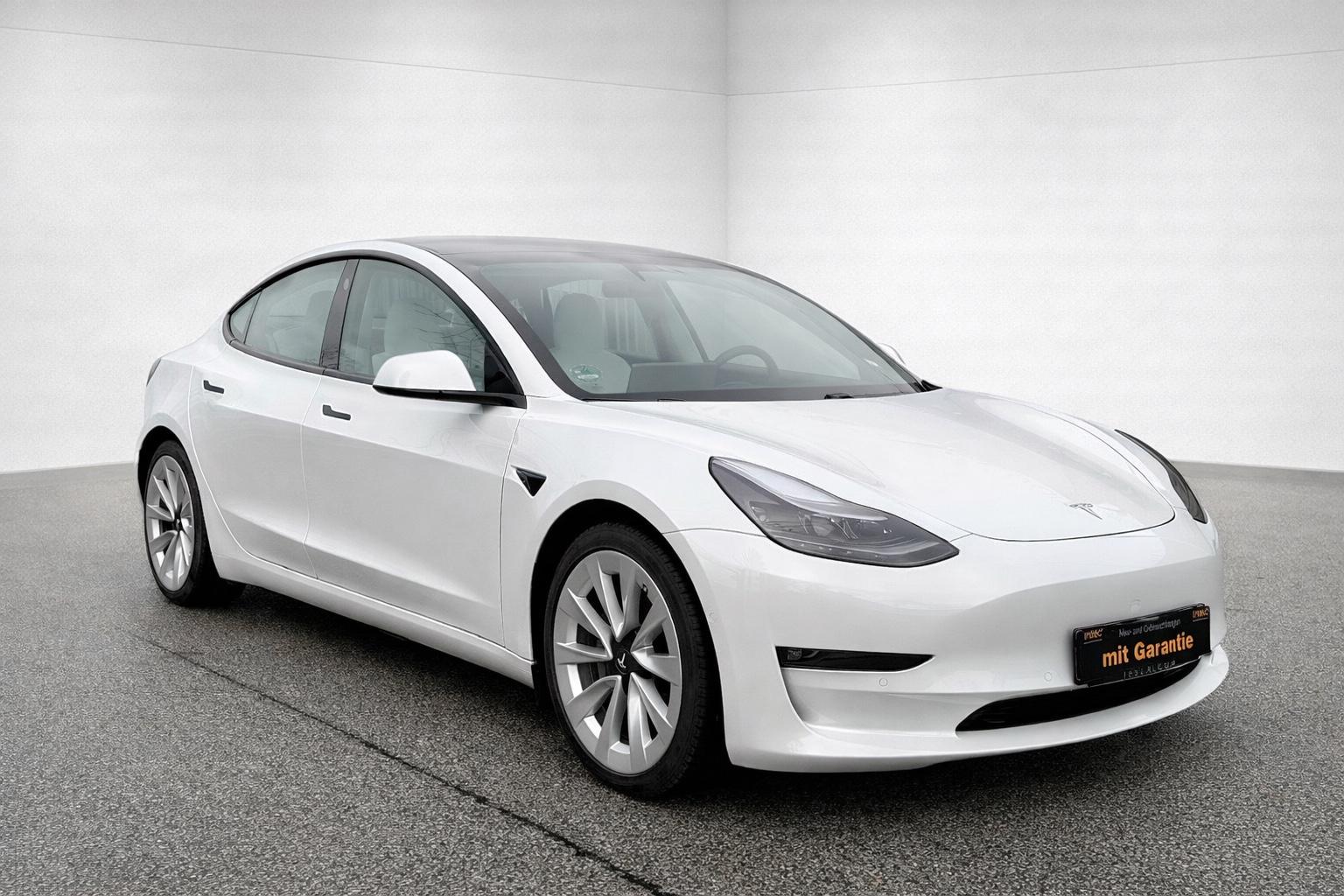Tesla Model 3 Long Range Dual AWD Weiß/Weiß