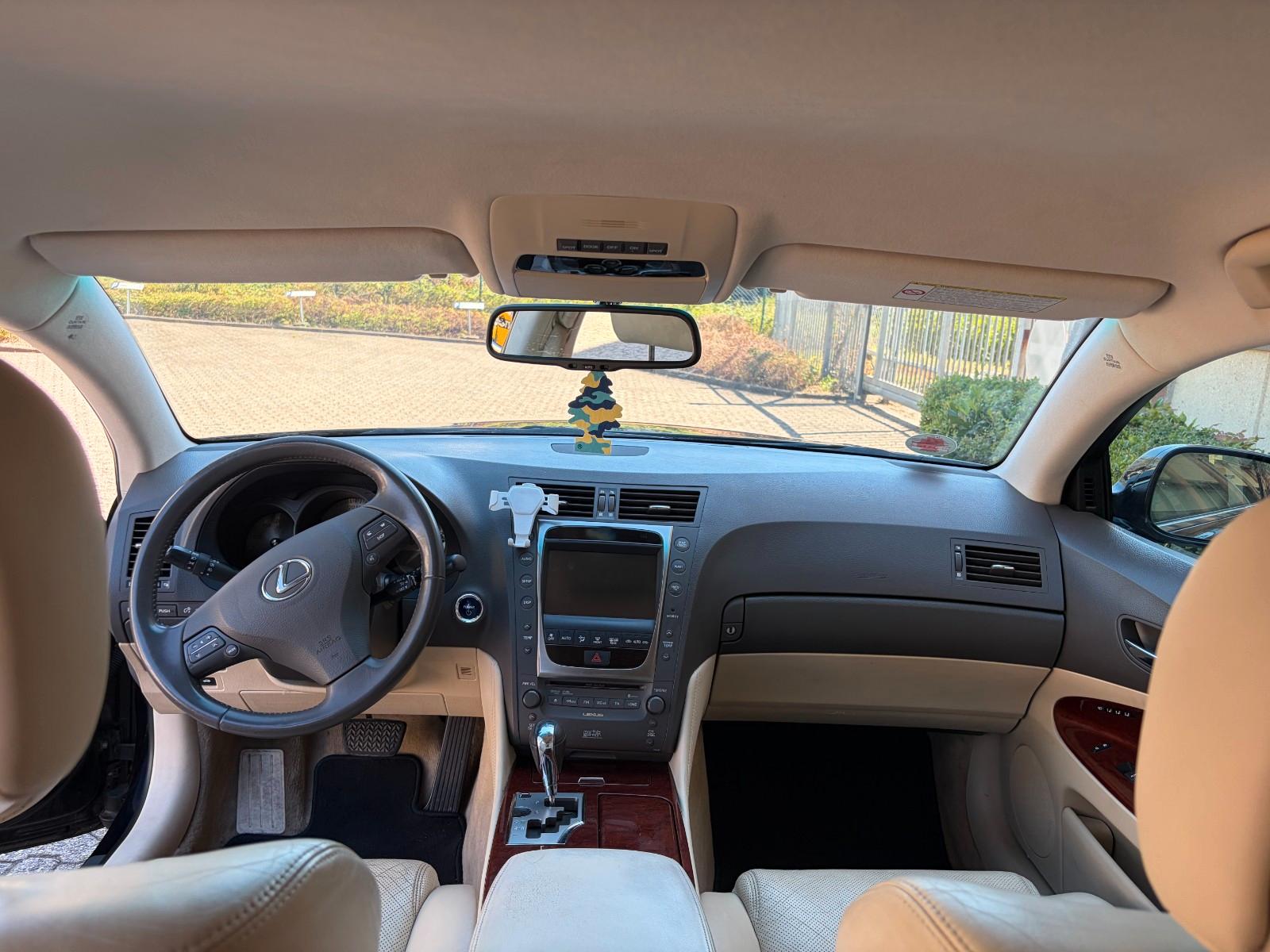 Lexus GS450h
