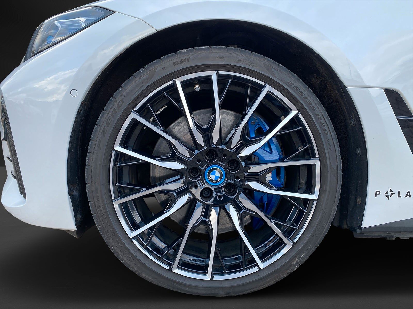 Fahrzeugabbildung BMW i4 M50  *Head-Up*Voll*Pano*H&K*Laser*Carbon*20"