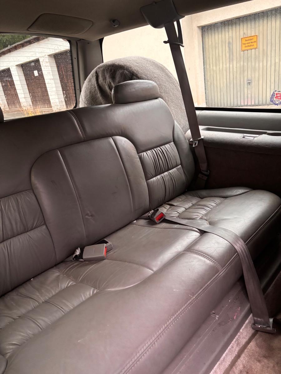 Chevrolet Suburban v8 7.4 Liter Big Block