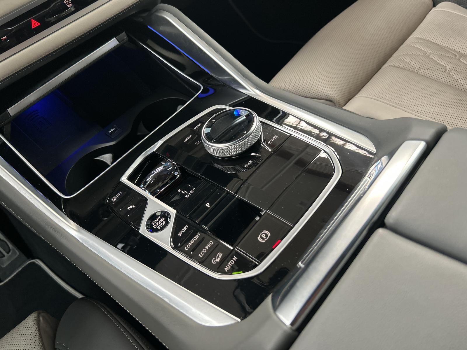 BMW X6 M60i xDrive *Frozen Pure Grey*|AHK|Head-Up|PA