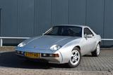 Porsche 928 - silberne Porsche 928