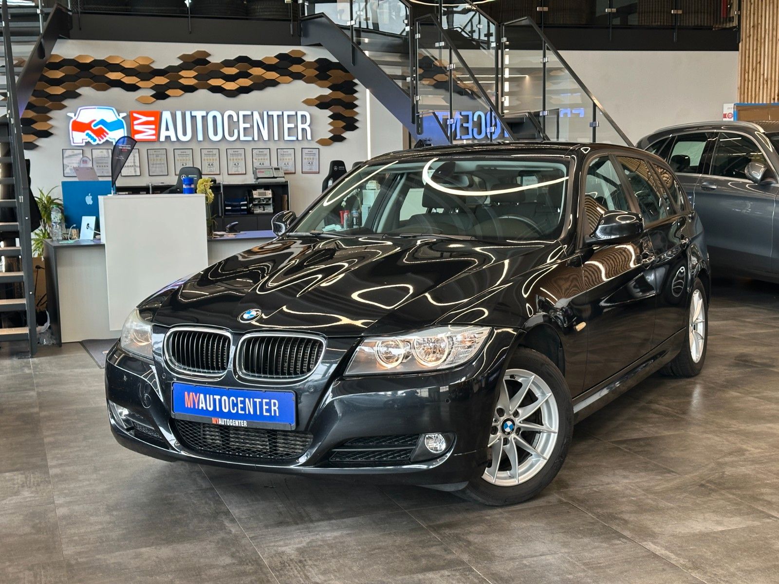 BMW 320 - 1