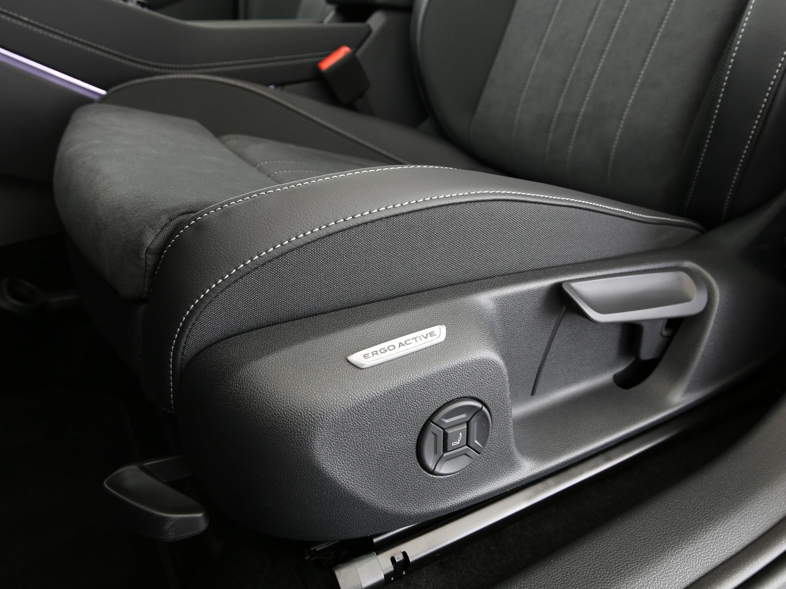 Volkswagen T-Roc - Bild 16
