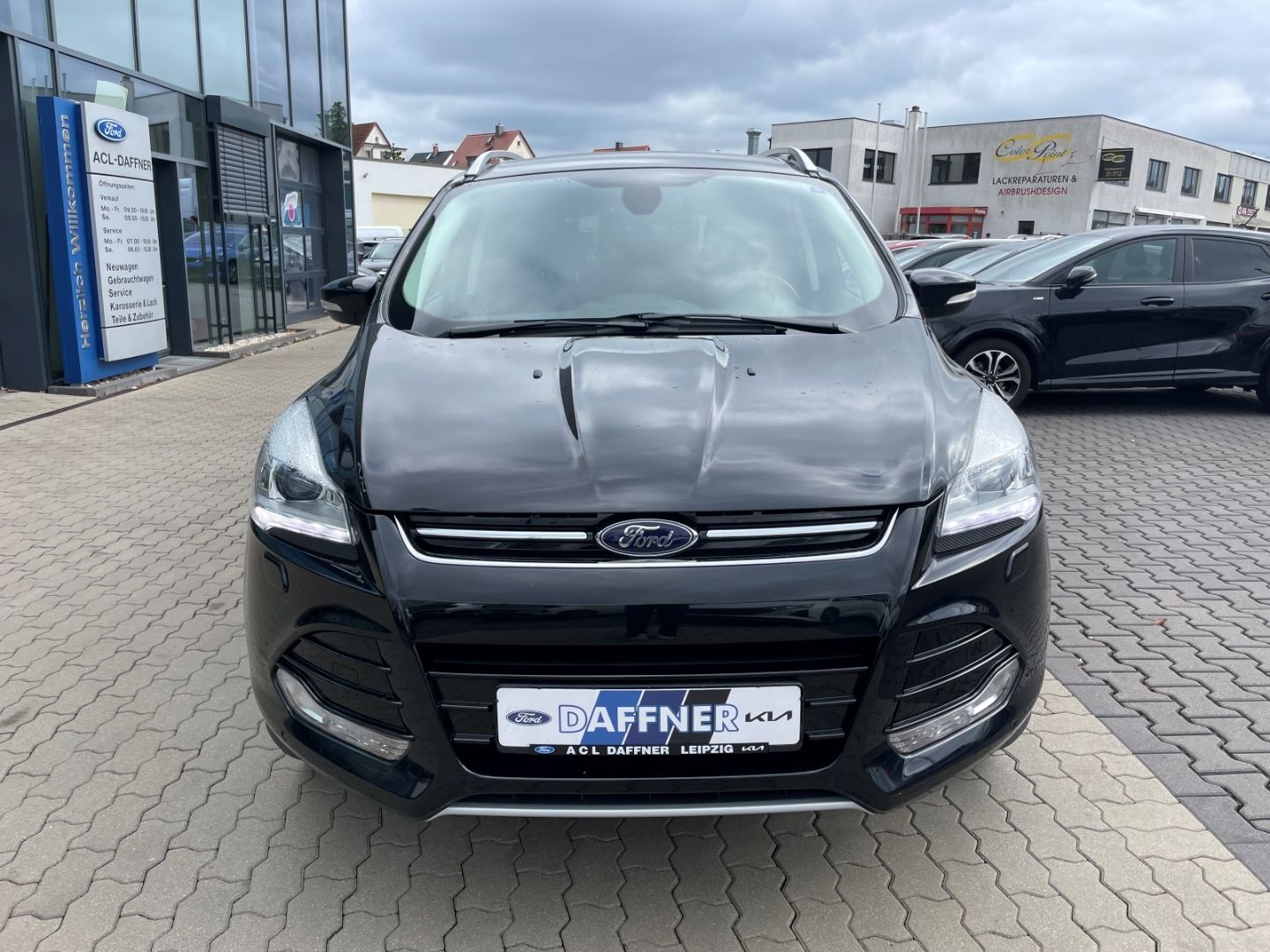 Fahrzeugabbildung Ford Kuga Titanium Klima PDC Navi SHZ heizbWSS Kamera