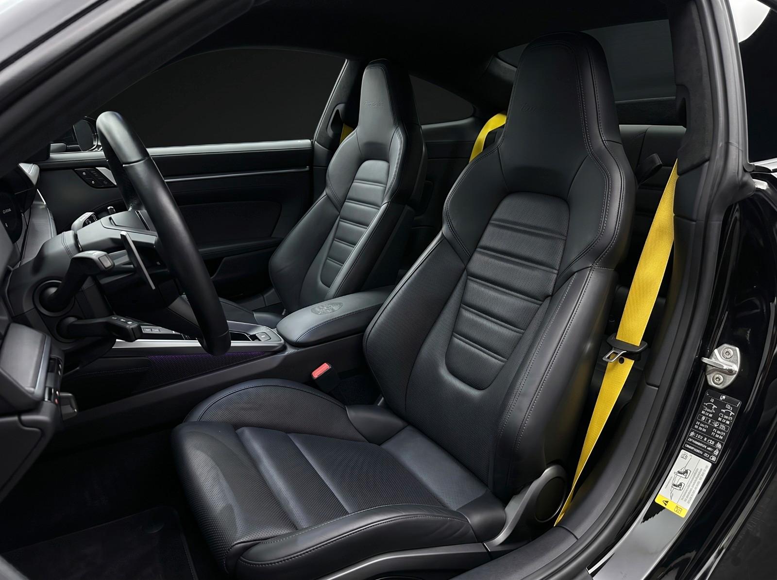 Porsche Turbo S | Carbon-Dach | Burmester | Lift