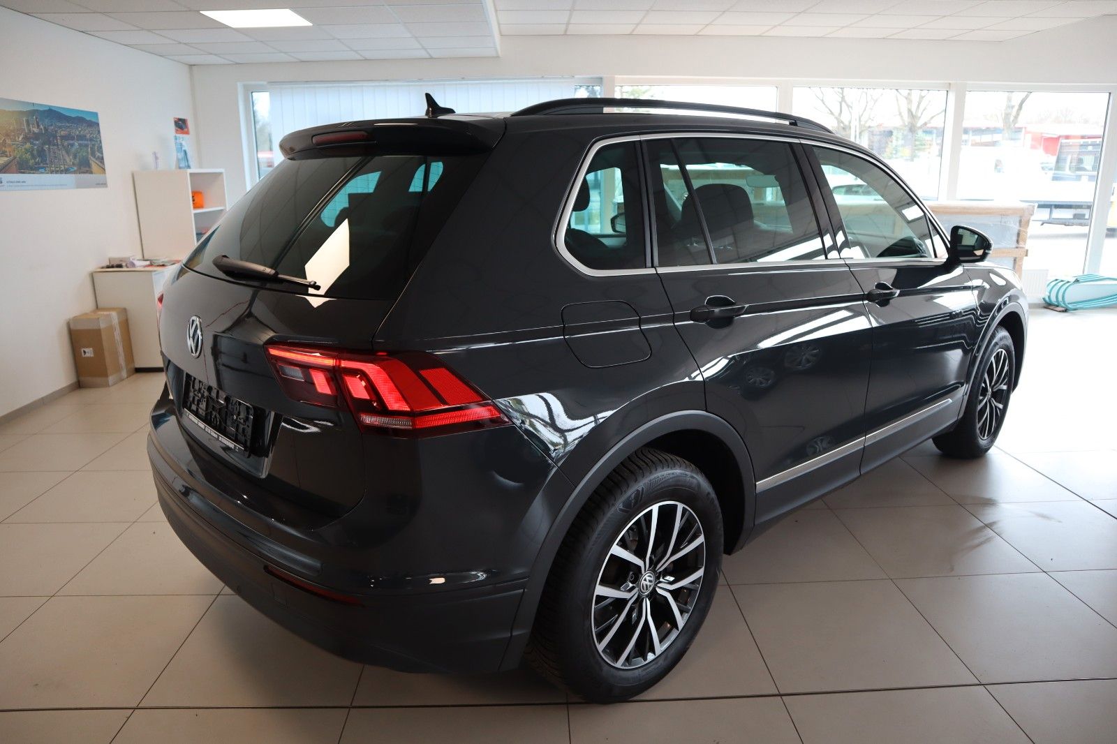 Volkswagen Tiguan R-Line PDC FULL LINK NAVI DSG foto 5