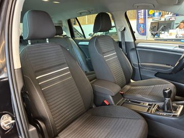 MYAUTOCENTER – Gebraucht- und Jahreswagen mit Werkstattservice in Pfaffenhofen Volkswagen Golf VII Variant Cup *TEMPO*NAVI*PDC*2-ZONEN*