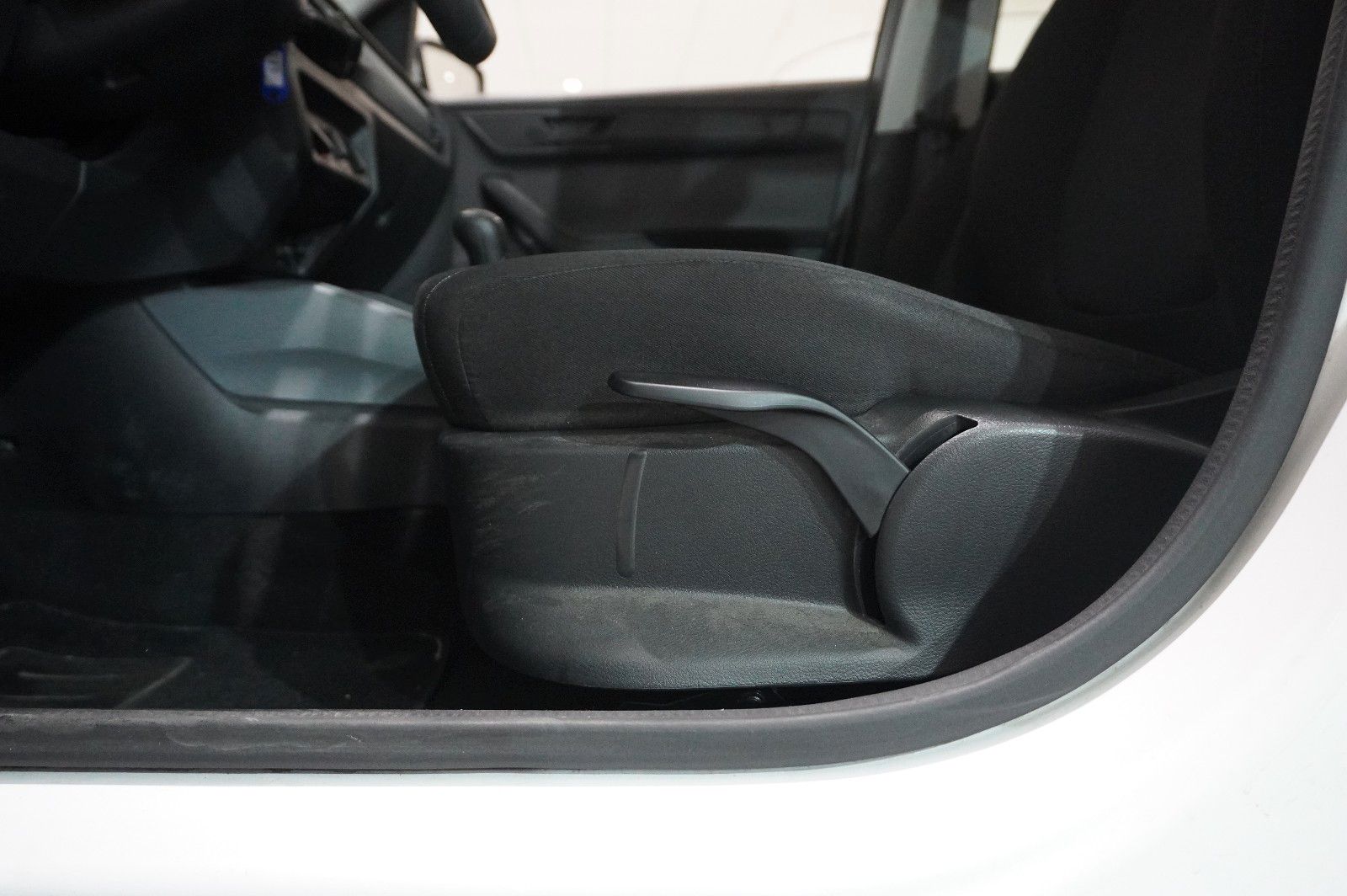 Fahrzeugabbildung SKODA Fabia 1.0 ACTIVE 5-TÜR LED/KLIMA/USB/NEBEL/BT