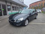 Volvo V60 Kombi Summum AWD 2.4 5 Zylinder - Volvo V60 in Bielefeld