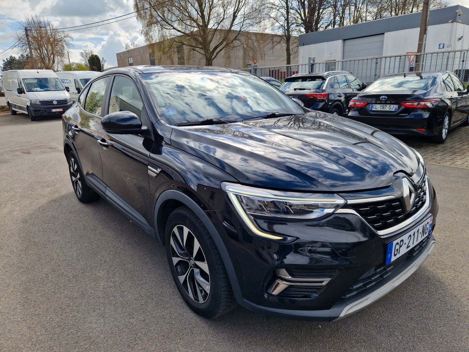 Renault Arkana 1,6 E-TECH Hybrid 145 E-TECH, KLIMA, CAM imagem 3