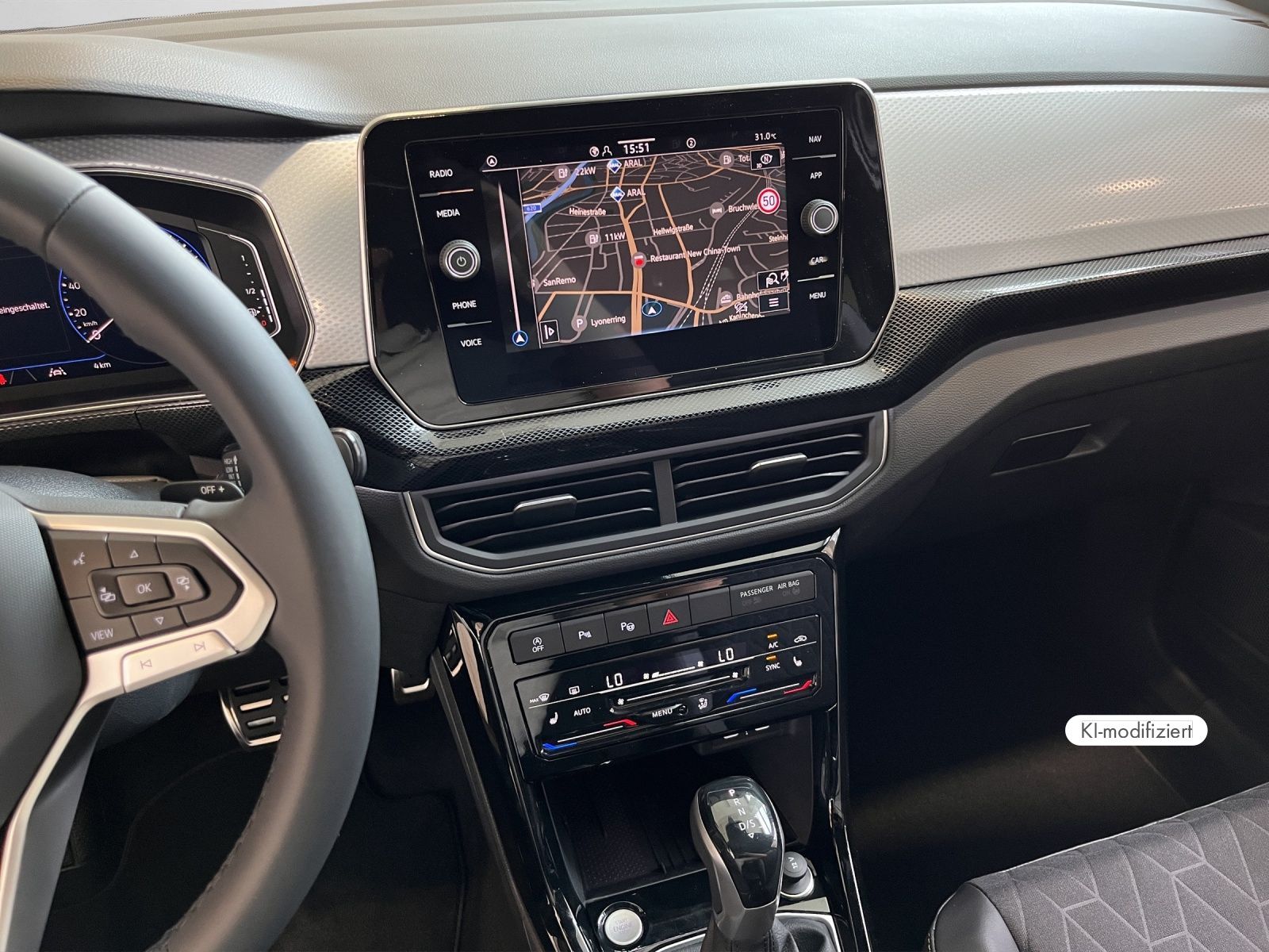 Volkswagen T-Cross - Bild 12