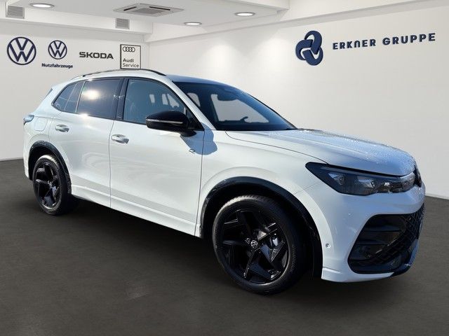 Fahrzeugabbildung Volkswagen Tiguan 1.5eTSI DSG R-Line AHK+PANO+KEYLESS+NAVI+