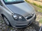 Opel Zafira 1.9 CDTI  7-Sitzer  TÜV bis ... - Opel Zafira aus 2006 mit Diesel-Antrieb