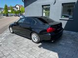 BMW 325 Baureihe 3 Lim. 325i Automatik - BMW 325 aus 2009: 325i