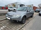 Subaru Forester 2.0D 4x4 Deep Green Pearl  - Subaru Forester aus 2012 mit Diesel-Antrieb