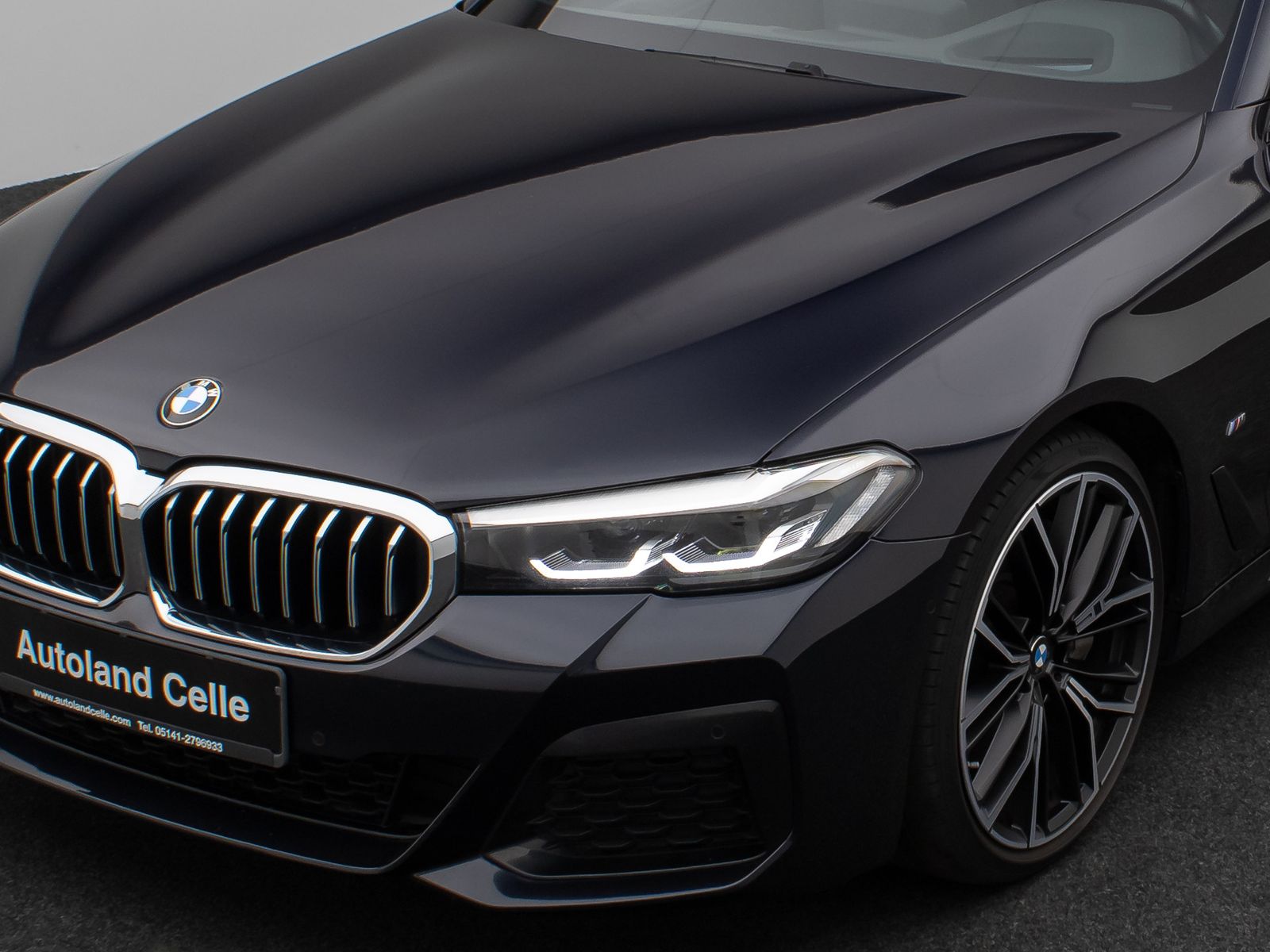 Fahrzeugabbildung BMW 540d  xD M Sport Kamera HUD DAB H/K Alarm 20Zoll