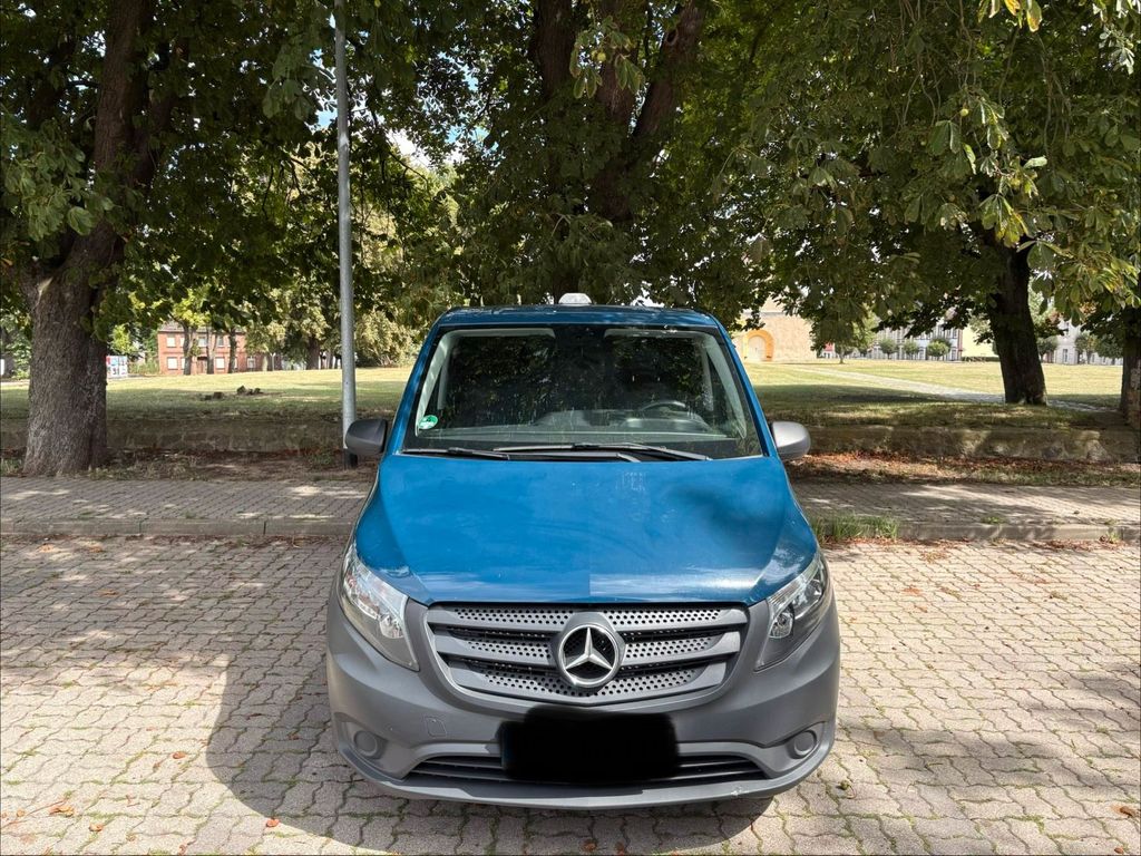 Image of Mercedes-Benz Vito