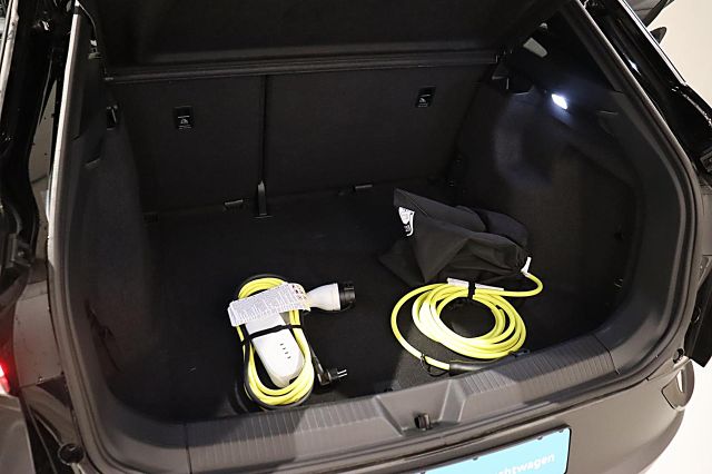 ID.4 Pure 125kW IQ-LIGHT ACC Wärmepumpe Anschlus