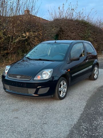 Ford Fiesta TÜV NEU 