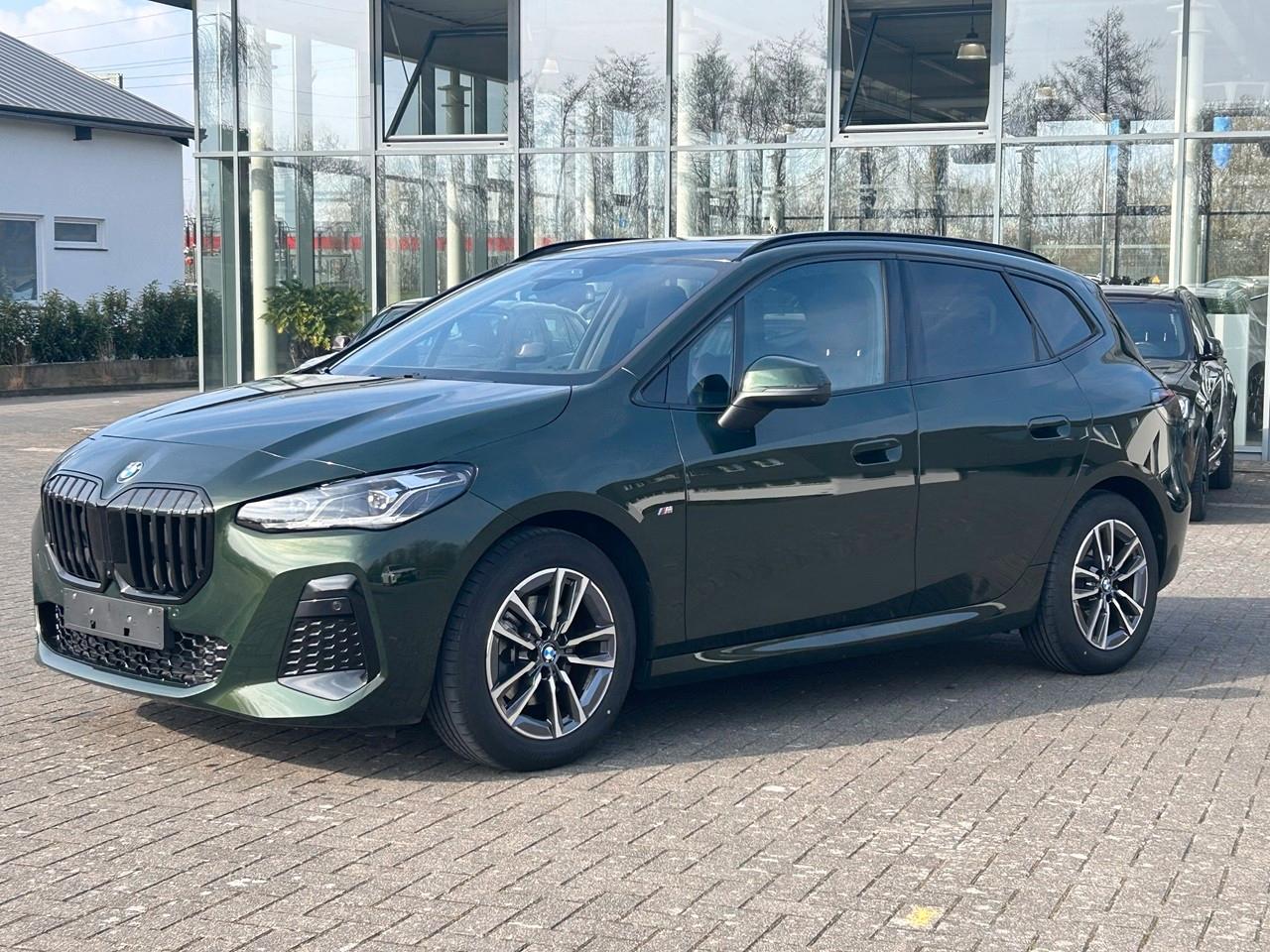 BMW 218 Active Tourer M Sport / AHK / DAB / Leder