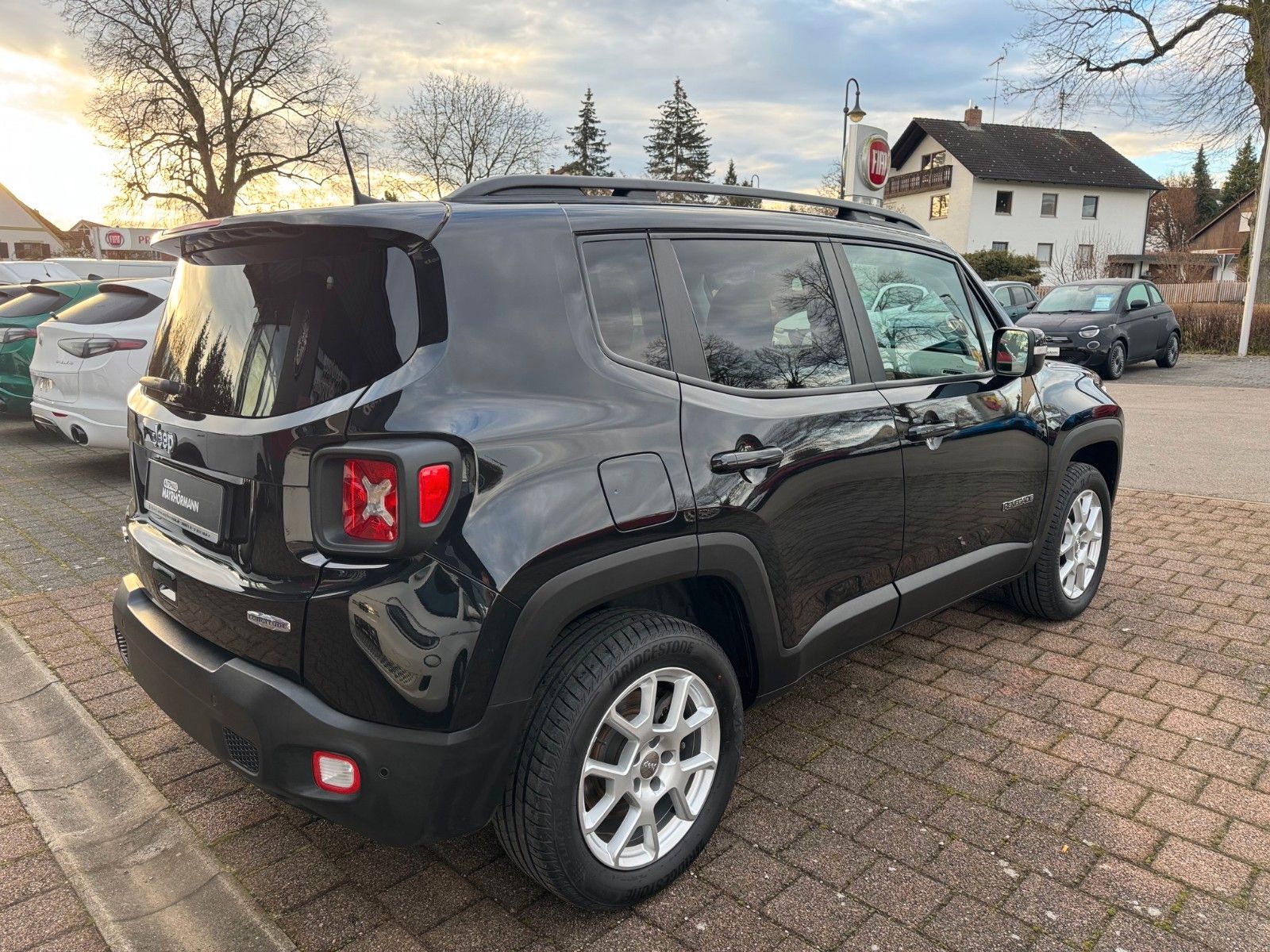 Fahrzeugabbildung Jeep Renegade PHEV MY20 Longitude 190PS NAVI