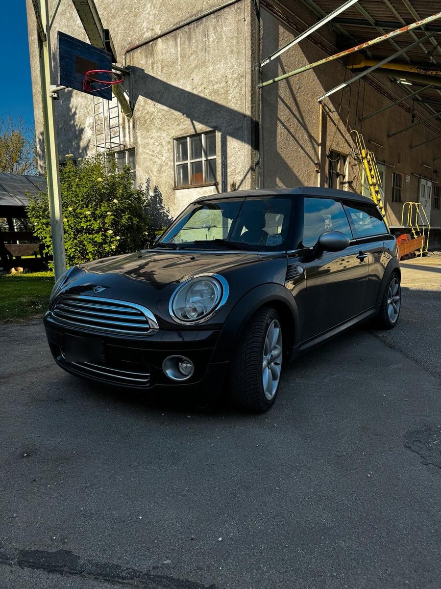 MINI Cooper Clubman