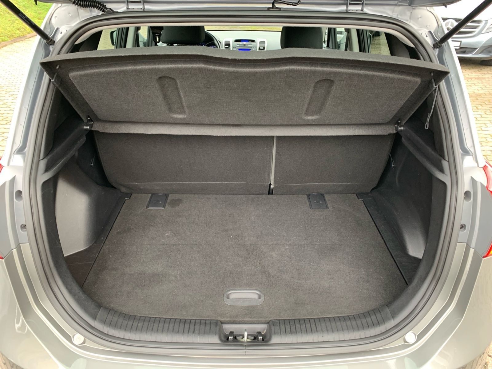 Fahrzeugabbildung Hyundai ix20 blue Space Sitzheizung PDC