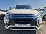 Mitsubishi Plug-in Hybrid Outlander Basis Spirit 4WD Navi - scheckheftgepflegte Mitsubishi Plug-in Hybrid Outlander