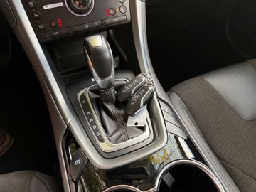 Ford Mondeo - 12