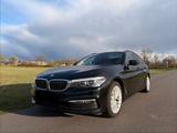 BMW 520d Touring/Mild-Hybrid/LED/Navi/Kamera - BMW 520 in Frankfurt (Main)