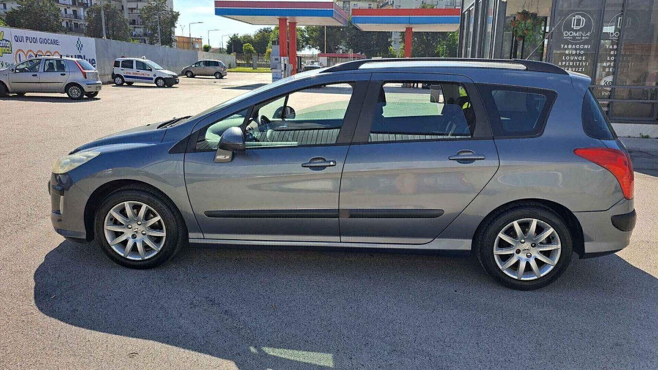Peugeot 308 2009 — photo 8