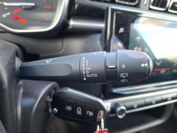 Citroën C3 Shine Pack PT110 EAT6 °LED°Navi°SHZ°RFK°PDC°