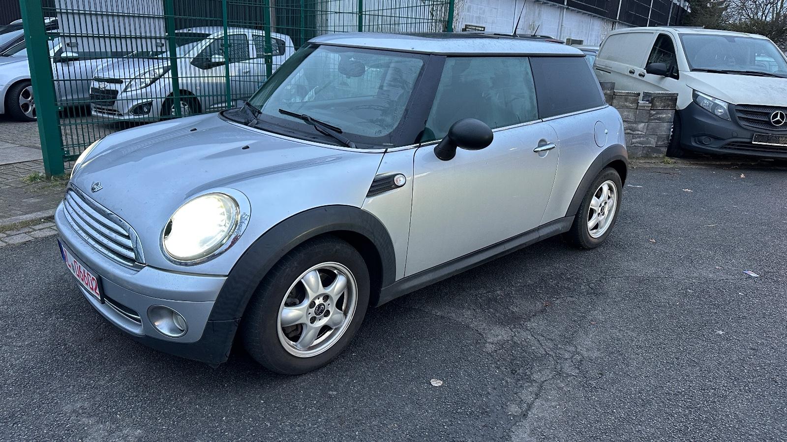 MINI ONE 1,4*PANORAMA*KLIMA*SITZHEIZUNG*ALU*XENON*