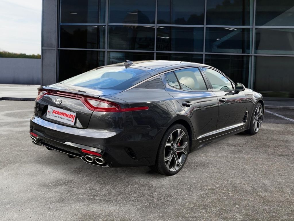 Fahrzeugabbildung Kia Stinger 3.3 T-GDI AWD OPF GT
