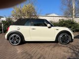 MINI Cooper S Cabrio  John Cooper Works JCW - MINI Cooper S Cabrio aus 2016