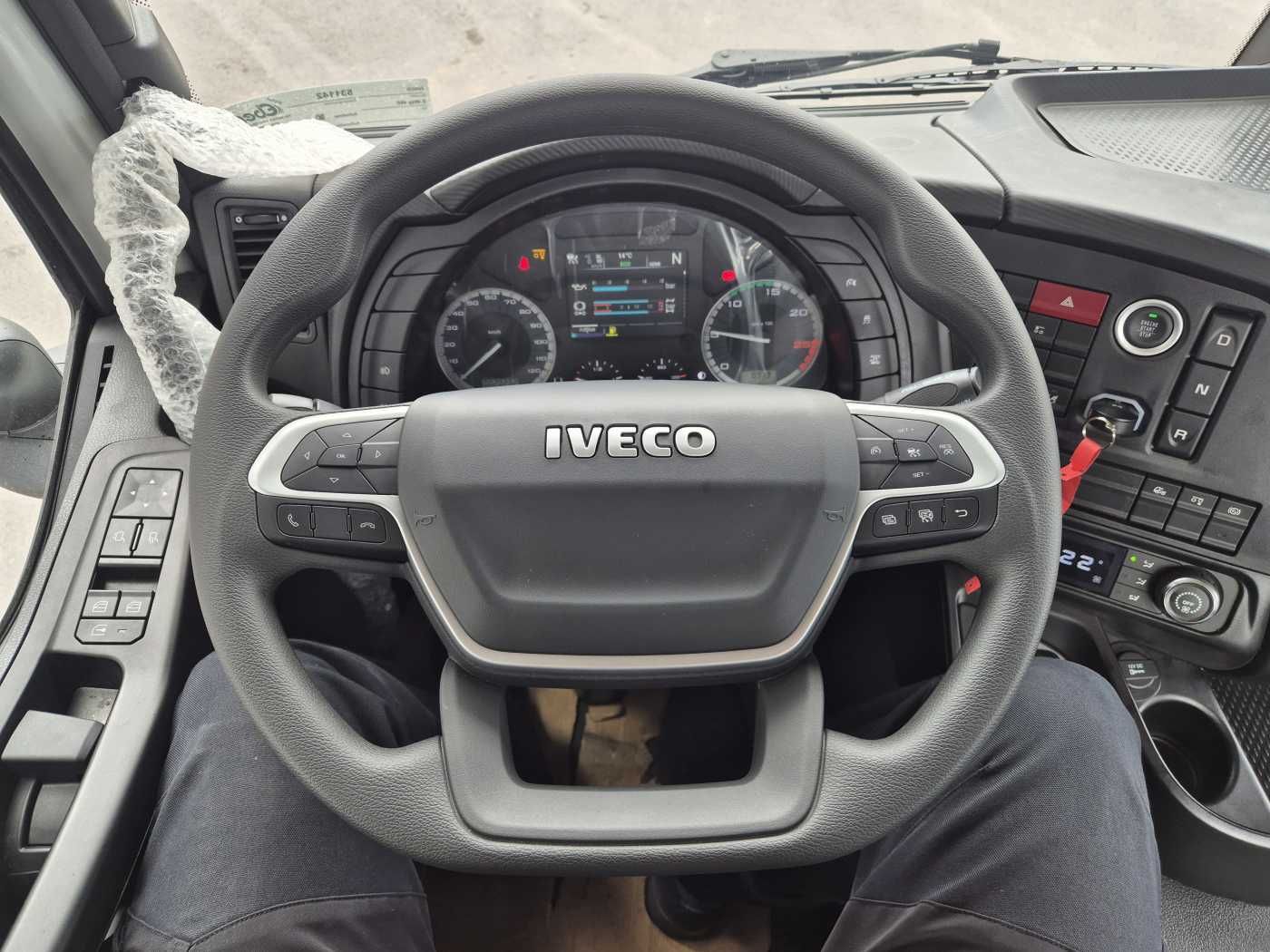 Fahrzeugabbildung Iveco X-Way AD280X46Y/PS ON 6x2 Palfinger PHT20SLD5